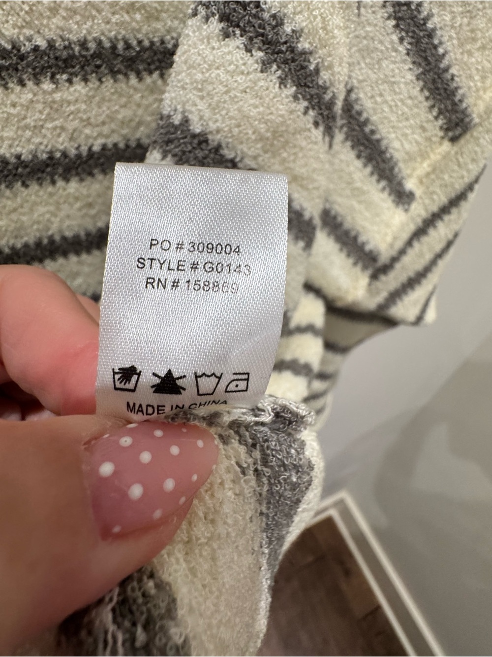 Promesa Cream & Gray Striped Scoop Neck Sweater - Picture 8 of 12